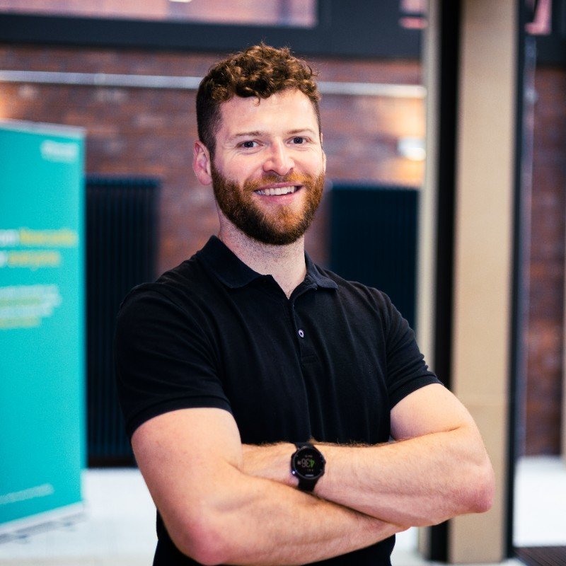 Dr Ollie Bell